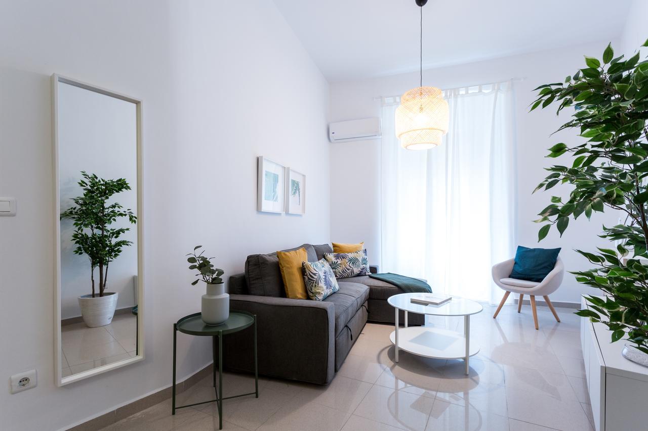 Apartamentos Diaber Gerona 22 Sevilla Eksteriør bilde